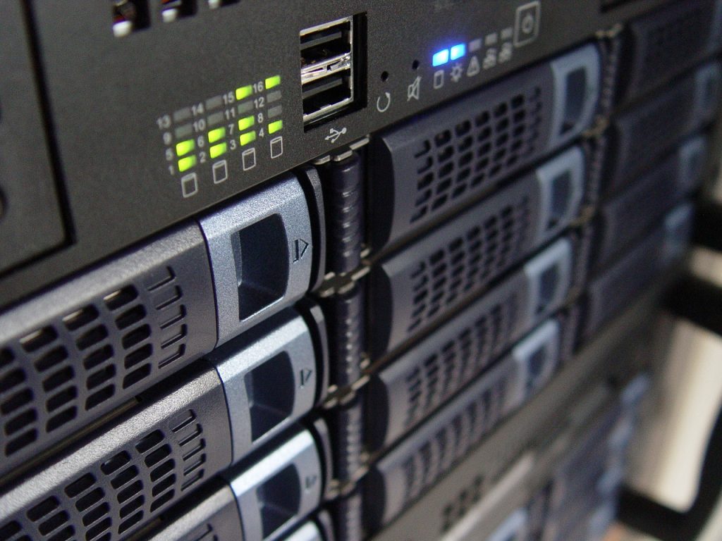 Difference Between Bare Metal Servers and Cloud Servers